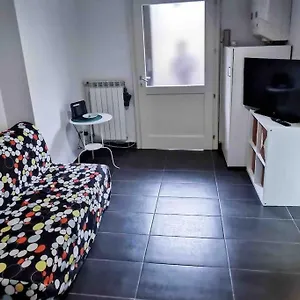 https://intero-appartamento-su-via-tortona-darsena-navigli.it-lombardy.com